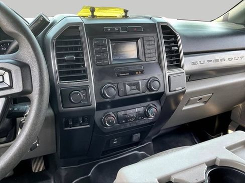 Used 2019 Ford F250 XLT AWD/4WD image 12