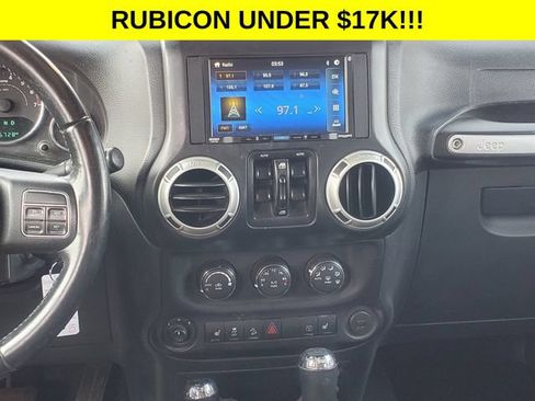 Used 2017 Jeep Wrangler Unlimited Rubicon w/ Cold Weather Group AWD/4WD image 23