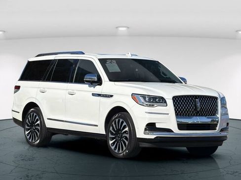 Used 2023 Lincoln Navigator Black Label AWD/4WD image 9