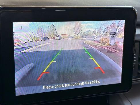 Used 2023 Ford Explorer XLT image 20