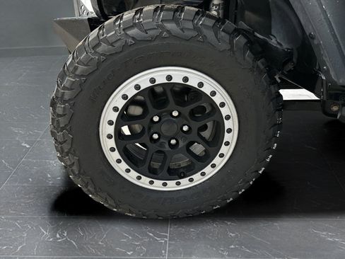 Used 2019 Jeep Wrangler Unlimited Sport S AWD/4WD image 34