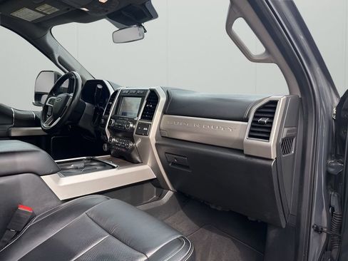 Used 2021 Ford F250 Lariat image 13