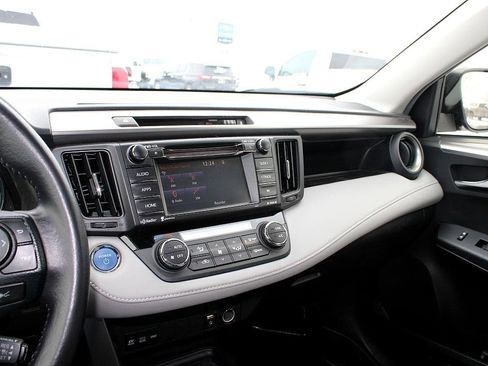 Used 2017 Toyota RAV4 LE Plus image 13