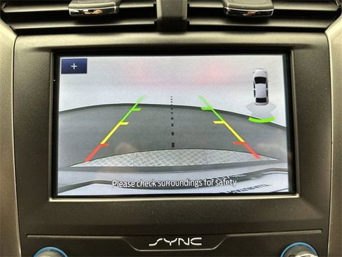 Used 2020 Ford Fusion SEL image 17