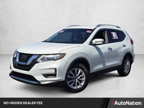 Used 2020 Nissan Rogue SV FWD image 1