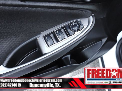 Used 2024 Chevrolet Malibu LT FWD image 38