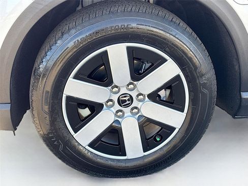 Used 2024 Honda Prologue EX image 33