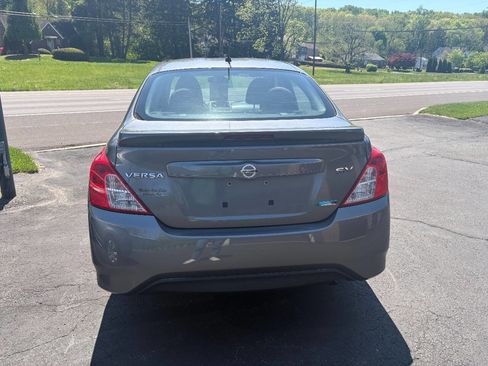 Used 2016 Nissan Versa SV FWD image 13