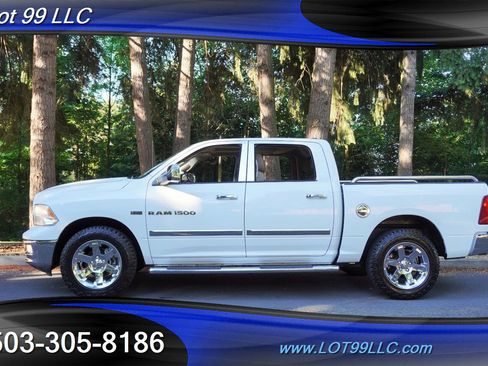 Used 2011 RAM 1500 Laramie AWD/4WD image 1