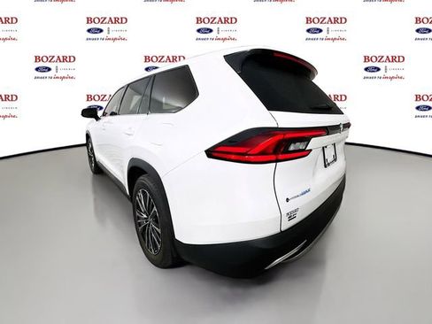 Used 2025 Toyota Grand Highlander MAX Platinum image 6