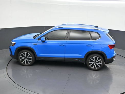 Used 2022 Volkswagen Taos SE FWD image 15