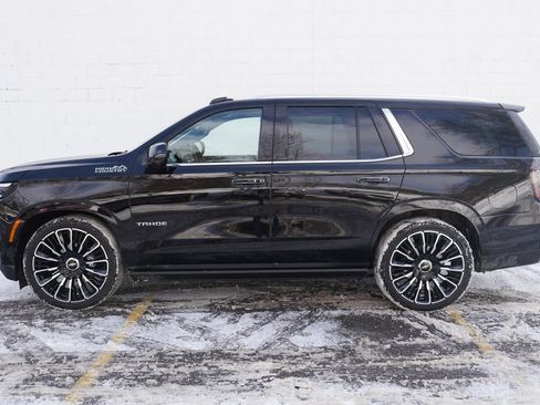 Used 2025 Chevrolet Tahoe High Country image 21