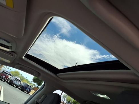 Certified 2025 Subaru Crosstrek 2.0i Premium image 6