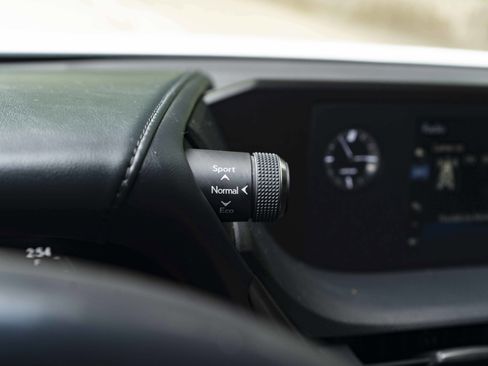 Used 2021 Lexus ES 350 F Sport w/ Accessory Package FWD image 35