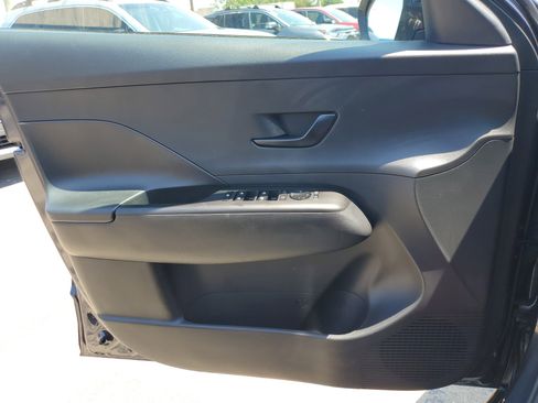 Used 2025 Hyundai Kona SEL AWD/4WD image 29