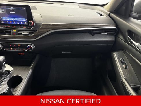 Certified 2025 Nissan Altima 2.5 SV FWD image 19