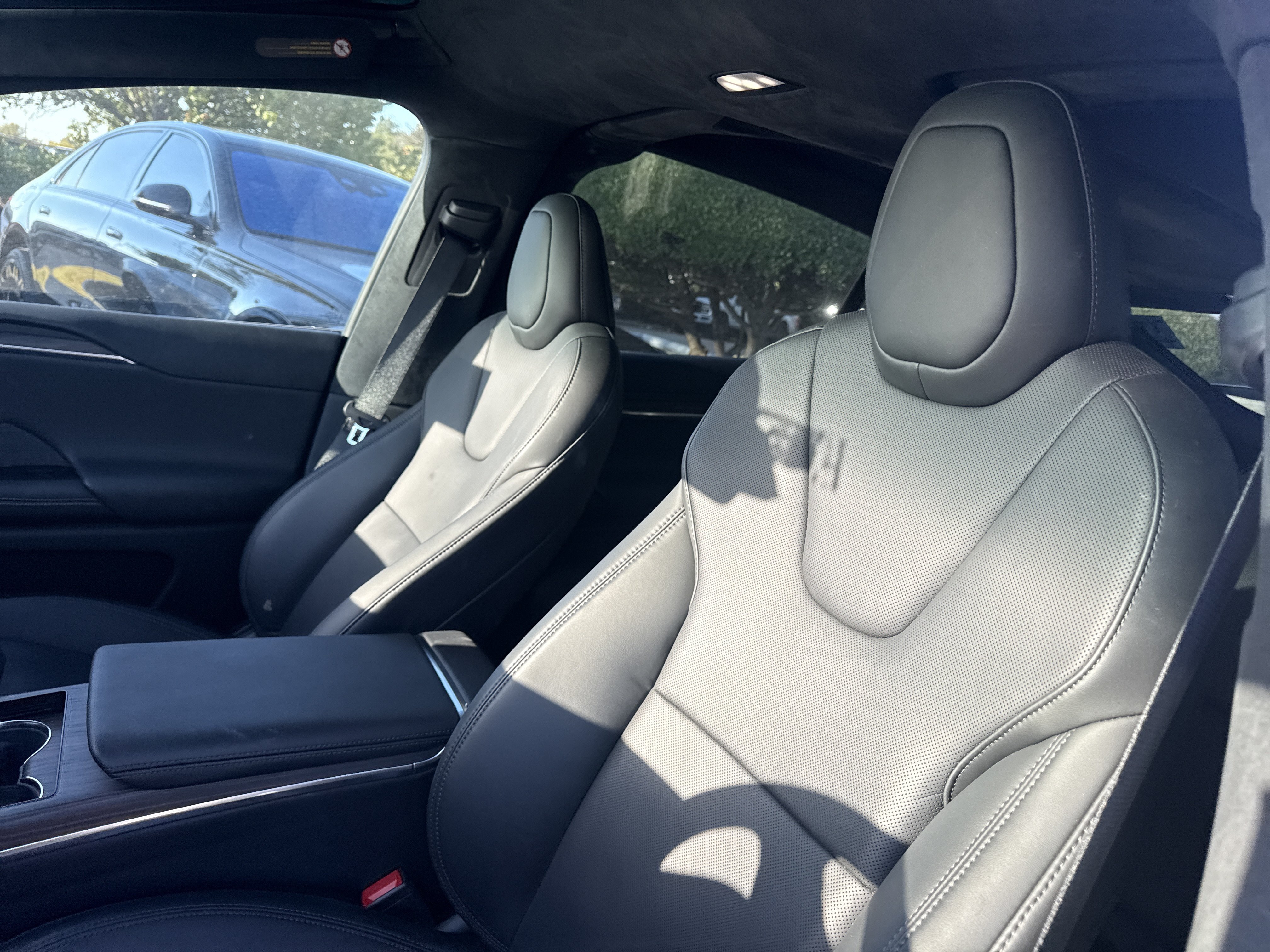 Used 2023 Tesla Model X AWD/4WD image 9