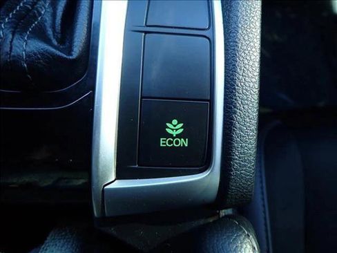 Used 2020 Honda Civic Sport image 18