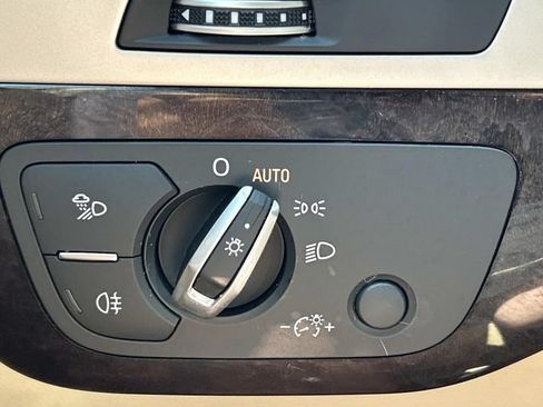 Used 2018 Audi Q7 2.0T Premium Plus AWD/4WD image 31