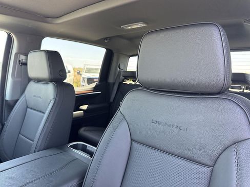 New 2026 GMC Sierra 1500 Denali AWD/4WD image 23