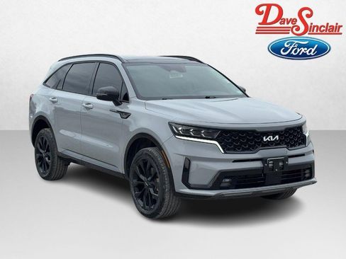 Used 2023 Kia Sorento SX FWD image 4
