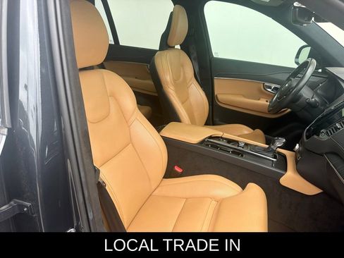Used 2022 Volvo XC90 T6 Inscription w/ Lounge Package AWD/4WD image 18
