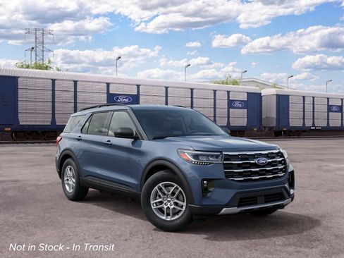 New 2027 Ford Explorer Active AWD/4WD image 4