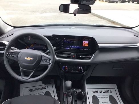 New 2026 Chevrolet TrailBlazer LT w/ Driver Confidence Package FWD image 16