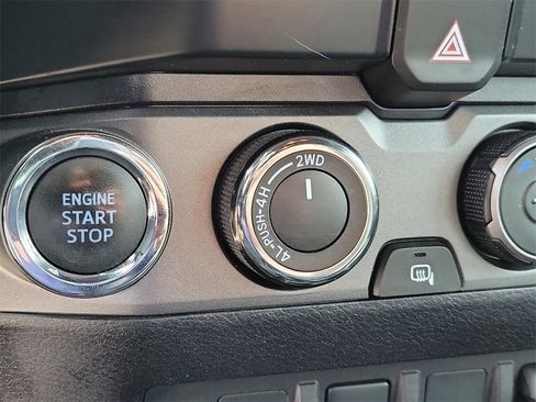 Used 2021 Toyota Tacoma 4x4 Double Cab image 30