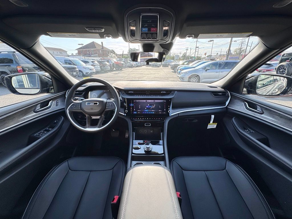 New 2027 Jeep Grand Cherokee Limited AWD/4WD image 26