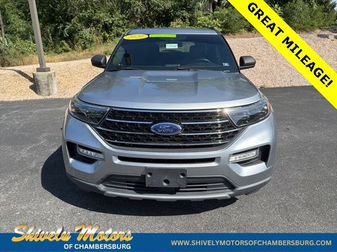 Used 2020 Ford Explorer XLT w/ Equipment Group 202A image 8