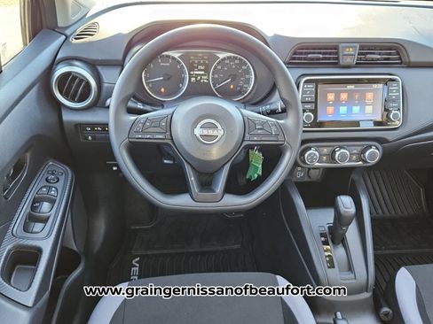 Used 2025 Nissan Versa S w/ Trunk Package image 5