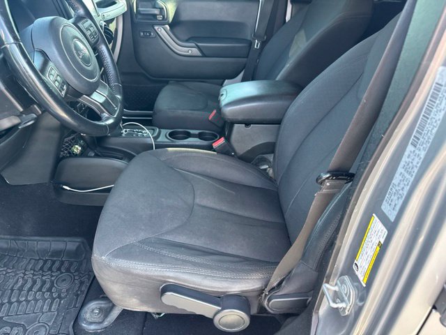 Used 2018 Jeep Wrangler Unlimited Sport S AWD/4WD image 4