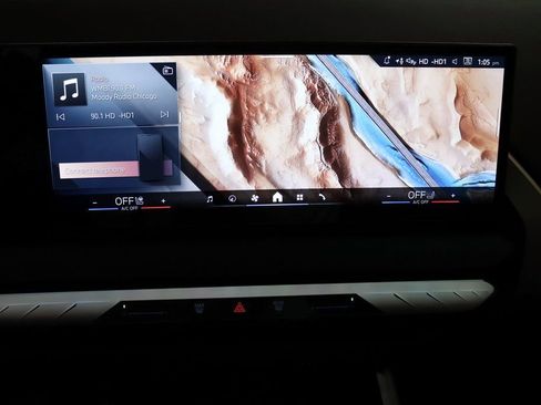 Used 2025 BMW X3 xDrive30i w/ Premium Package image 18