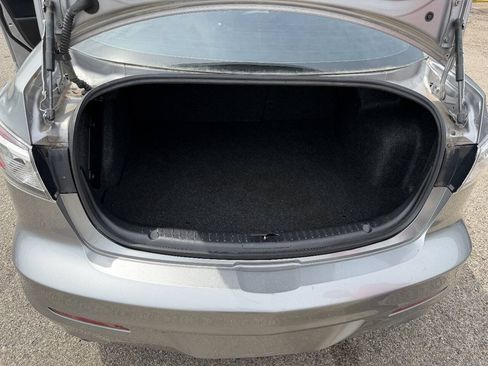 Used 2010 MAZDA MAZDA3 s Sport FWD image 18