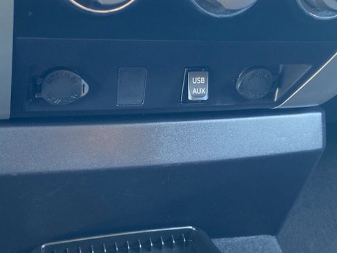 Used 2015 Toyota Tundra SR5 image 30