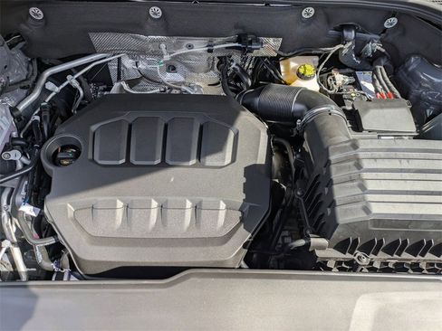 New 2025 Volkswagen Atlas Peak Edition SE image 29