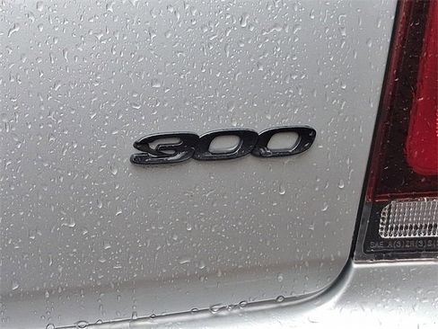 Used 2023 Chrysler 300 Touring L w/ Popular Equipment Group image 8