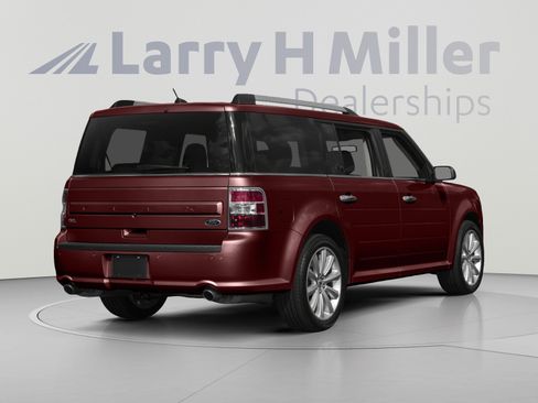 Used 2018 Ford Flex SEL w/ Class III Trailer Tow Package FWD image 2