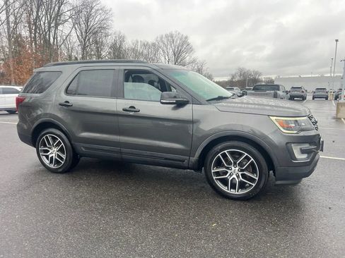 Used 2017 Ford Explorer Sport w/ Equipment Group 401A image 2