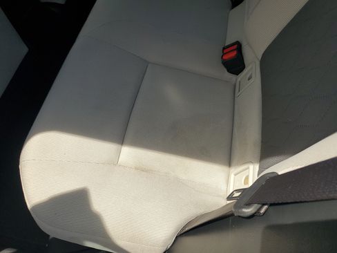 Used 2020 Toyota Corolla LE w/ Carpet Mat Package (TMS) FWD image 13