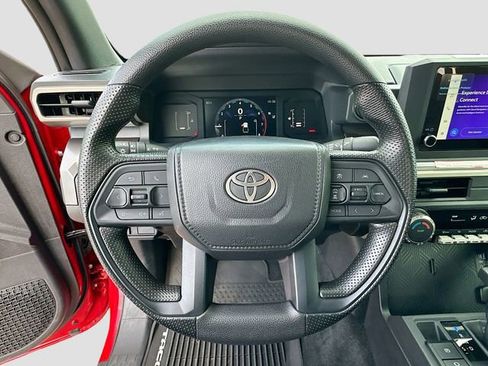 Used 2025 Toyota Tacoma SR5 AWD/4WD image 11
