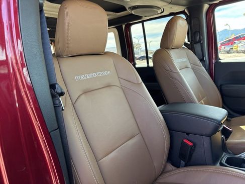 Used 2021 Jeep Wrangler Unlimited Rubicon image 26