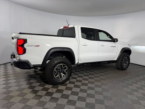 Used 2026 Chevrolet Colorado ZR2 AWD/4WD image 8