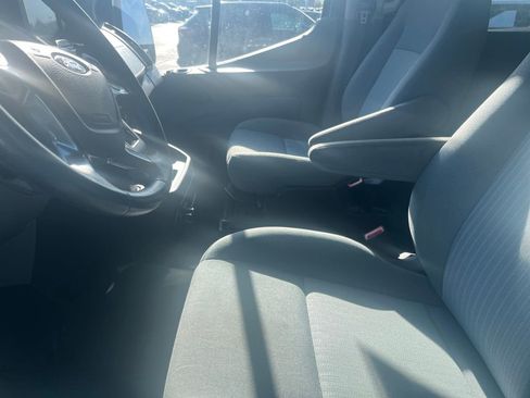 Used 2016 Ford Transit 150 XLT image 7