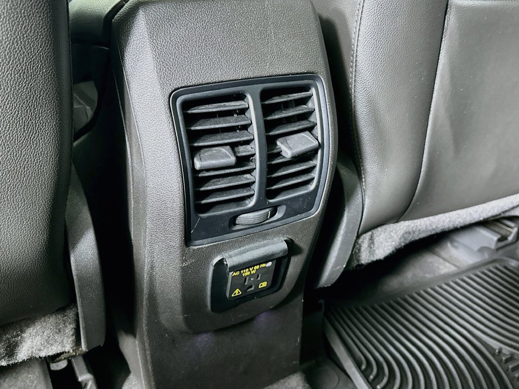Used 2013 Ford Escape Titanium AWD/4WD image 30