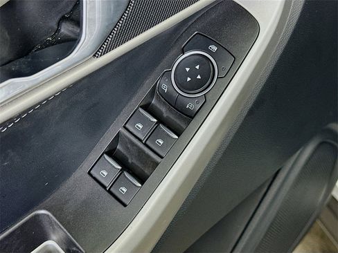 Used 2022 Ford Explorer XLT w/ Equipment Group 202A image 21