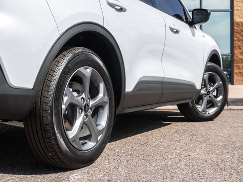 New 2025 Ford Escape ST-Line w/ Tech Pack #1 image 11