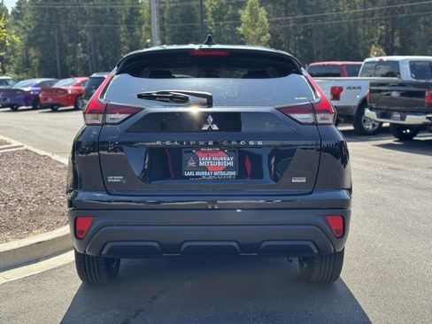New 2025 Mitsubishi Eclipse Cross AWD image 9