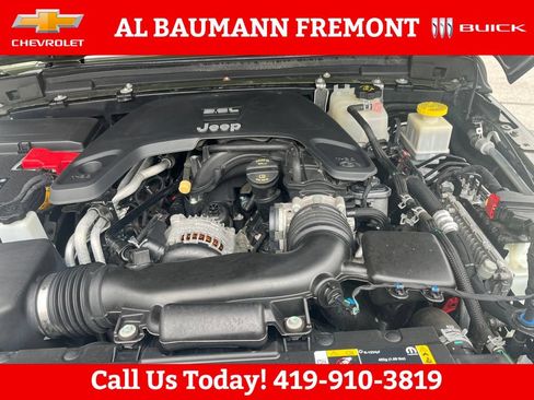 Used 2021 Jeep Gladiator Sport AWD/4WD image 22